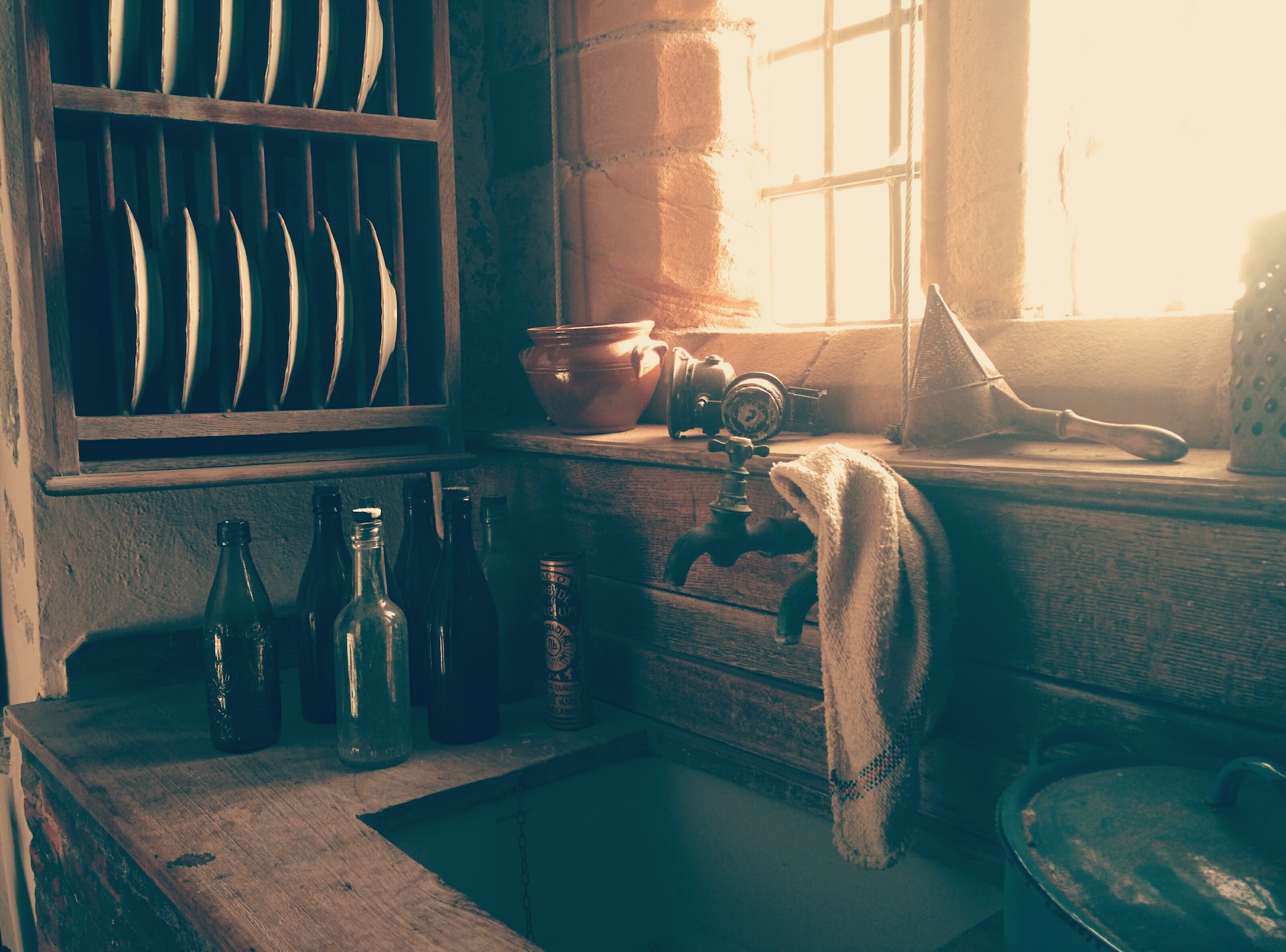 Vintage kitchen with windown and sunshine